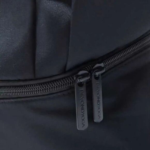 Beyond Yoga Convertible Gym Bag Backpack Black Water Resistant - Picture 6 of 9